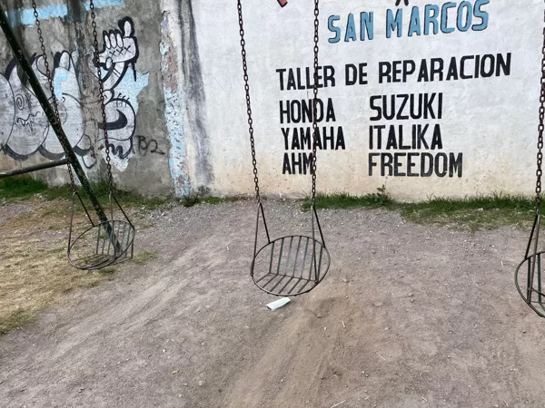 Mobiliario en deteroro actual